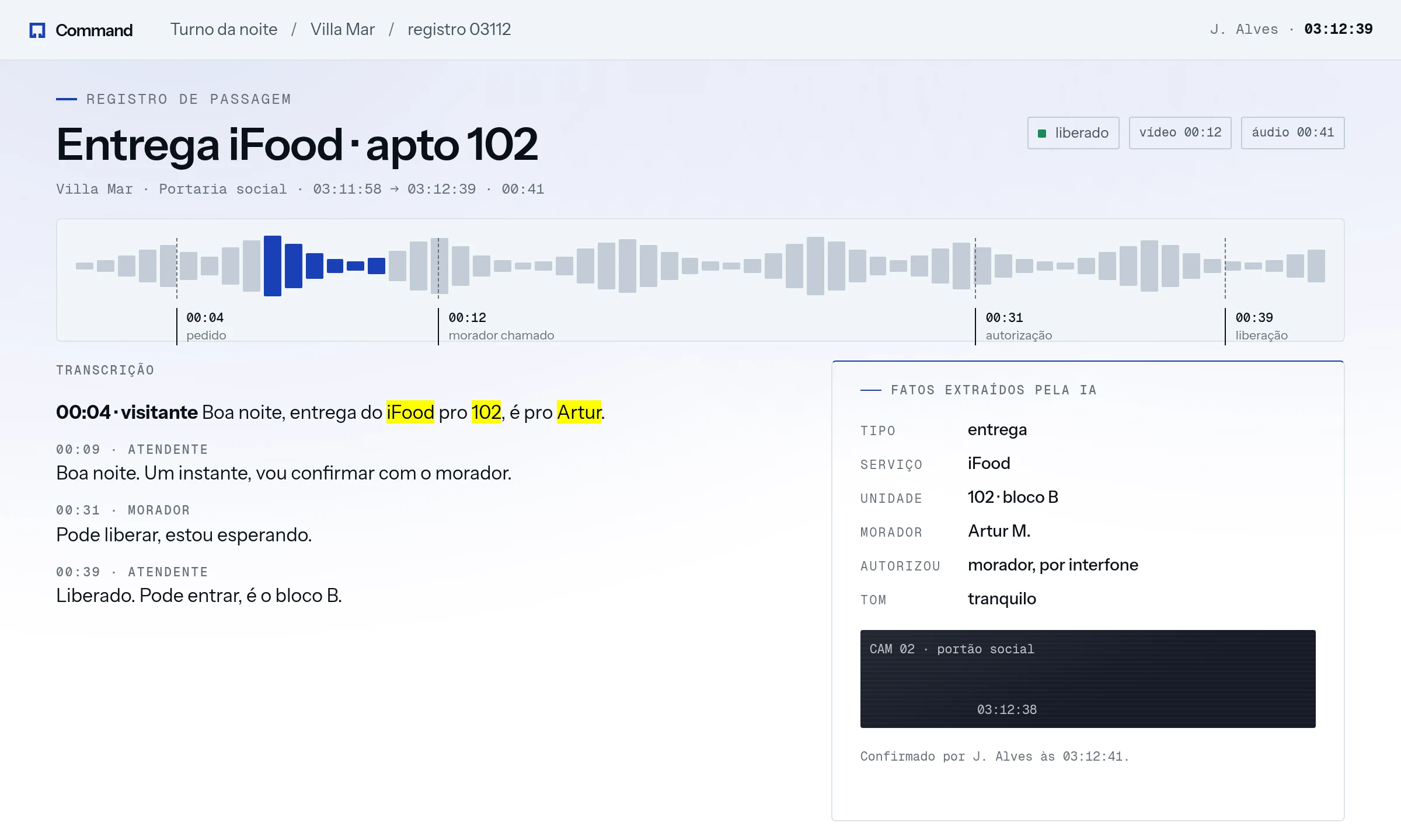 Registro de uma chamada no Bepp Command: linha do tempo do áudio, transcrição com iFood, 102 e Artur destacados, e os fatos extraídos pela IA ao lado.